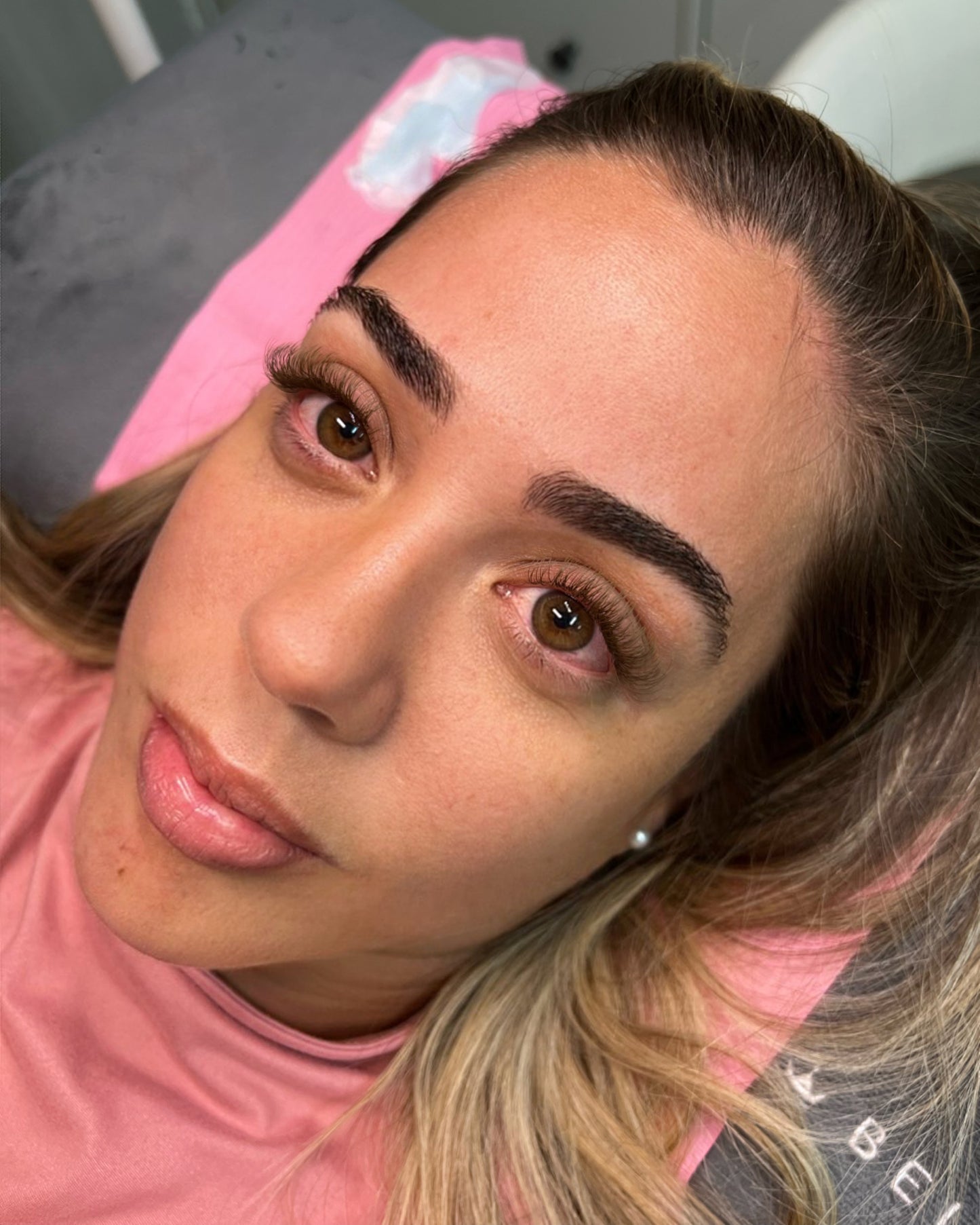 Golden Brown Flat Lashes